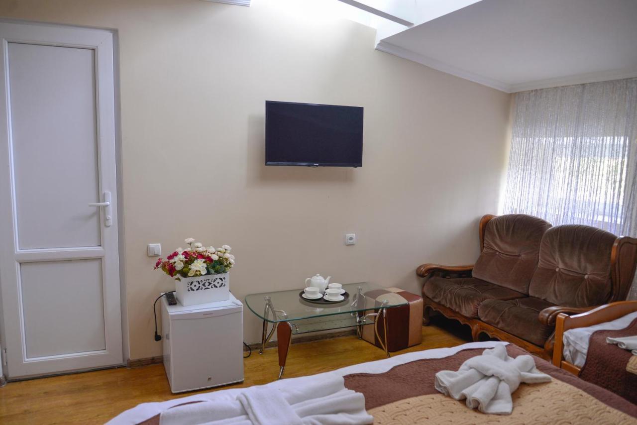 Hotel Victoria Borjomi Eksteriør bilde